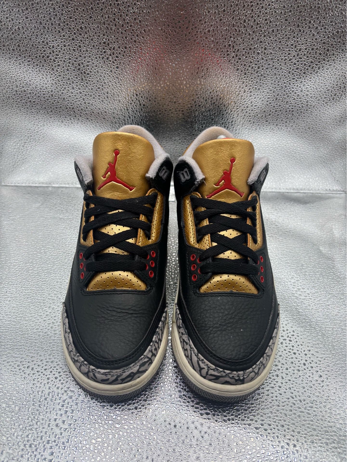 Air Jordan 3 Black Cement Gold - photo 2