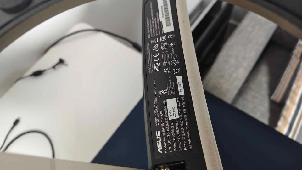ASUS 27" Curved Eye Care Monitor - photo 5