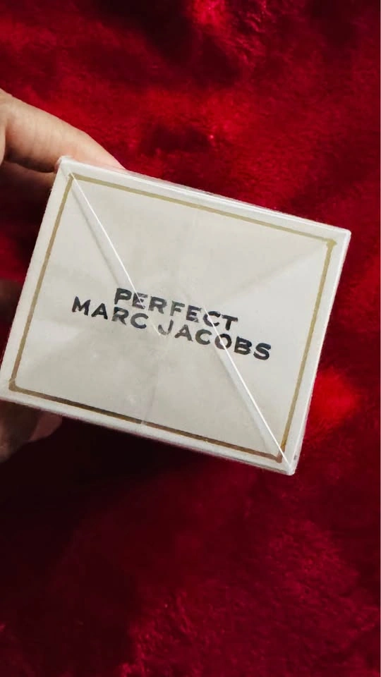 Marc Jacobs Perfect Eau de Parfum 50ml - photo 2
