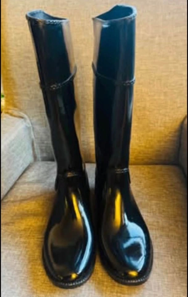 Tall Rain Boots Size 9 - photo 2