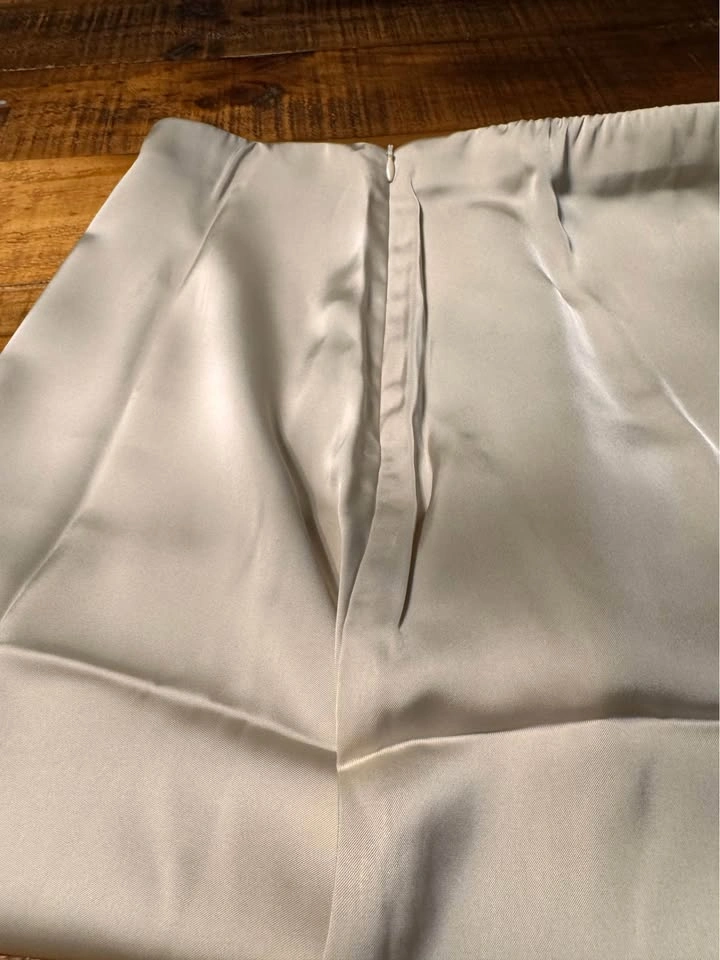 HERBATOMIA Mini Satin Skirt Elastic Waist Small NWT - photo 4