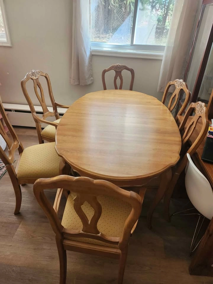 Solid oak Ethan Allen dining set – seats 6 $700 Firm - photo 2