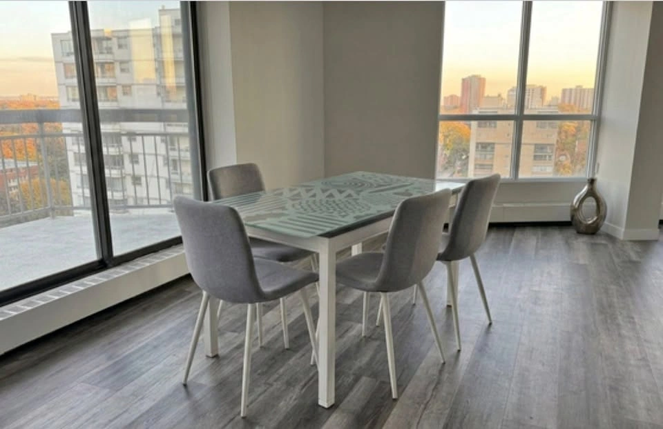 Dining Table with glass top. Full Set