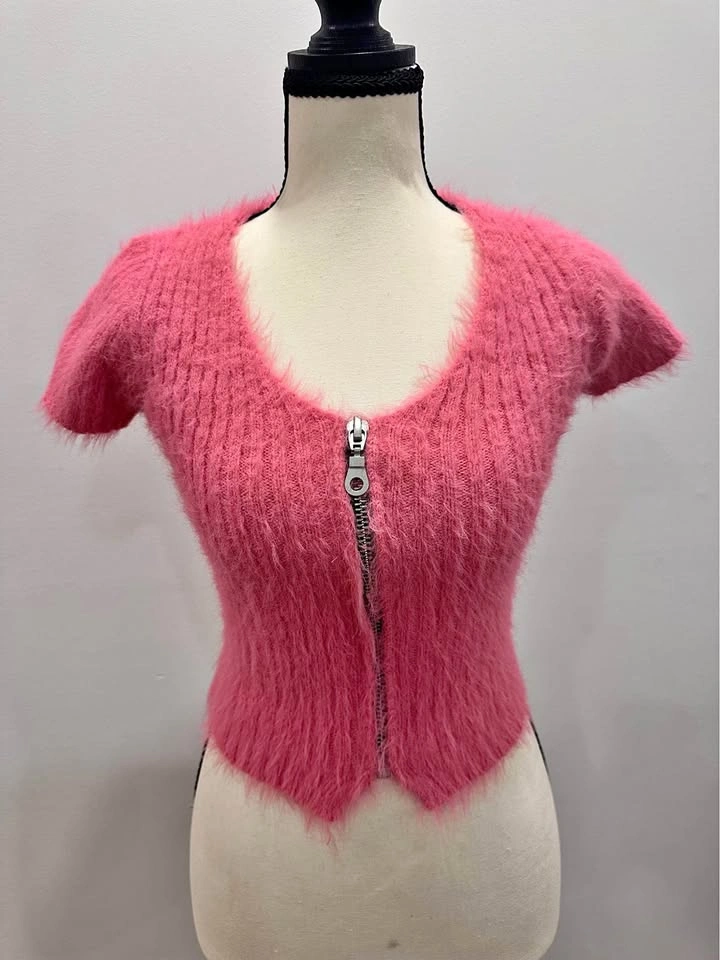 The Ragged Priest Pink Fuzzy V-Neck Zip Crop Sweater Eyelash S