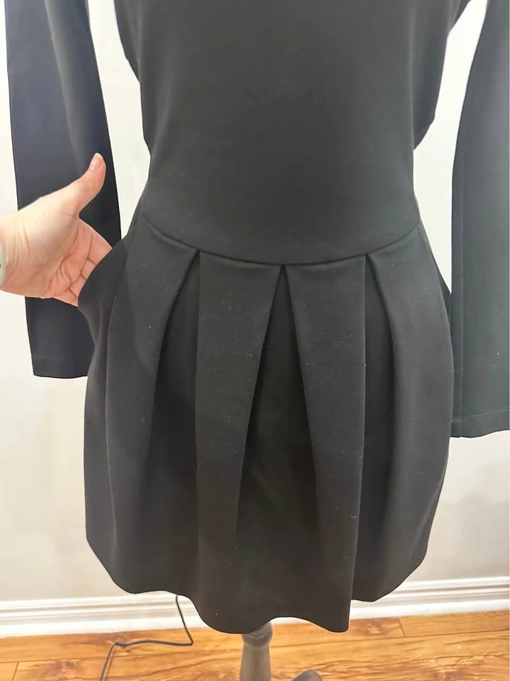 Sunday Best Aritzia Tartine Black Long Sleeve Pleated Dress Size - photo 3