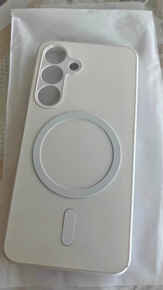 Brand new Samsung phone case Model S25