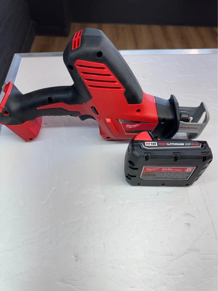Milwaukee M18 18V Cordless HACKZALL Reciprocating Saw w/ 2.0 Ah - photo 2