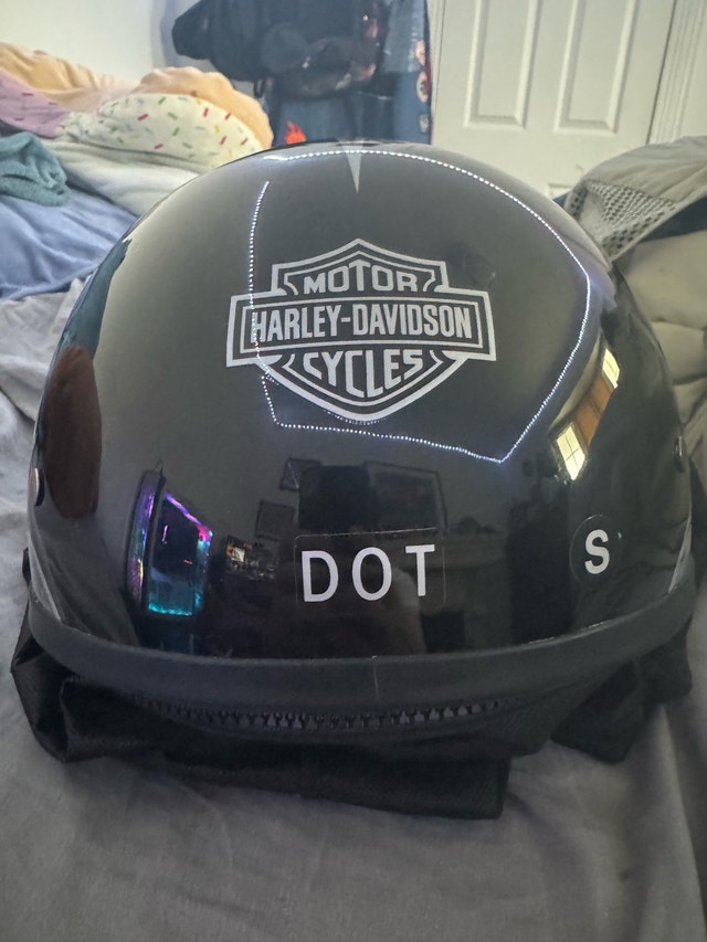 Ricochet Half Helmet – DOT – Size S – Very Good Condition - photo 2