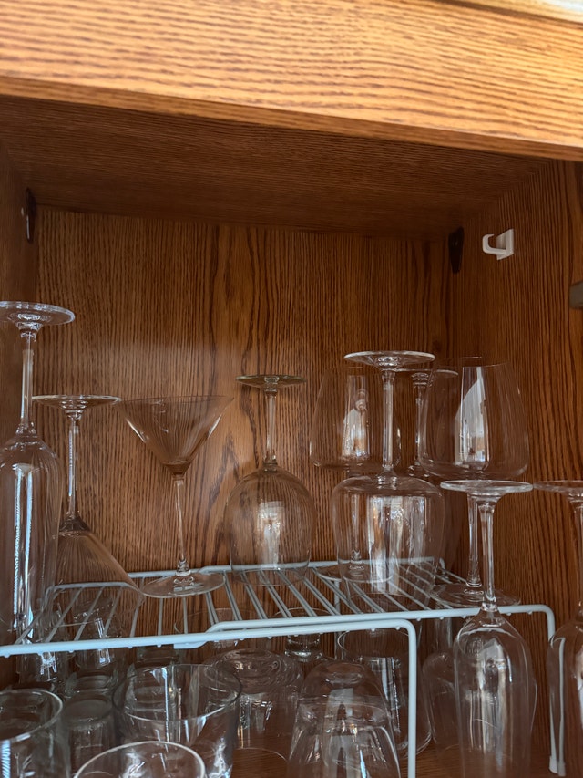 Moving Sale: Kitchen Items - photo 3