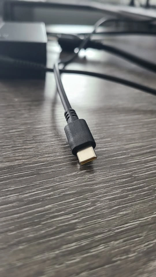 Universal USB-C Laptop Power Adapter Charger 65W - photo 3