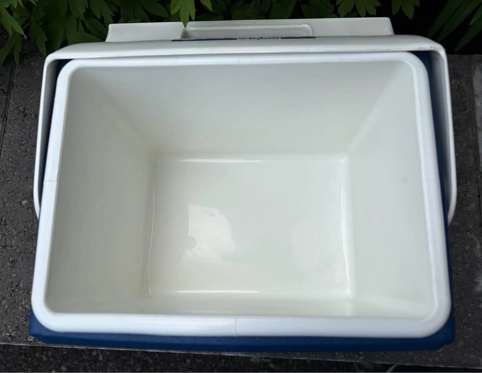 Igloo Little Playmate Cooler 7 Qt - photo 3