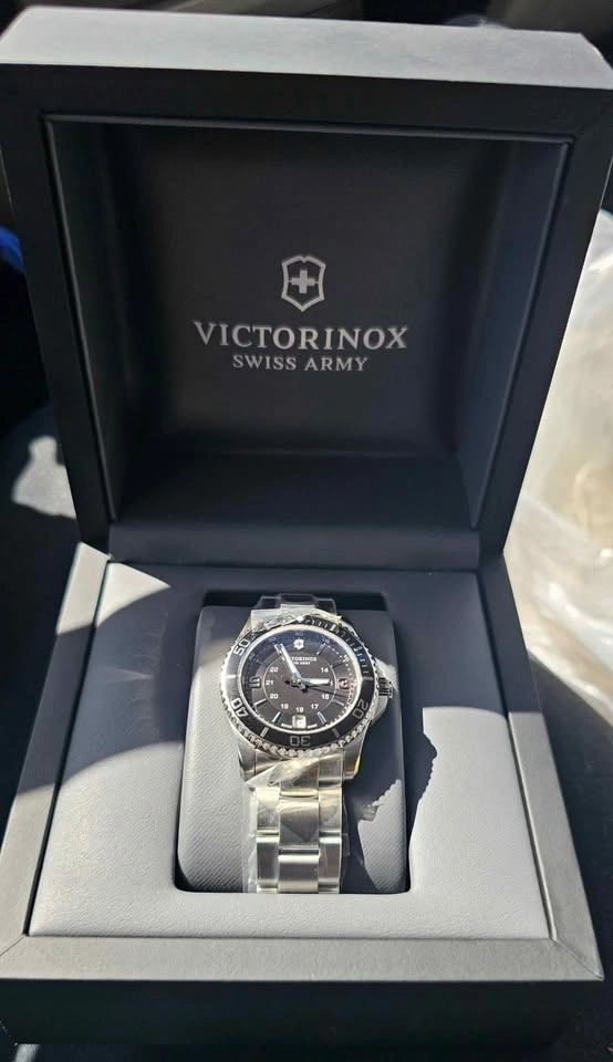 Swiss Army Maverick Quartz Watch - Brand New - photo 5