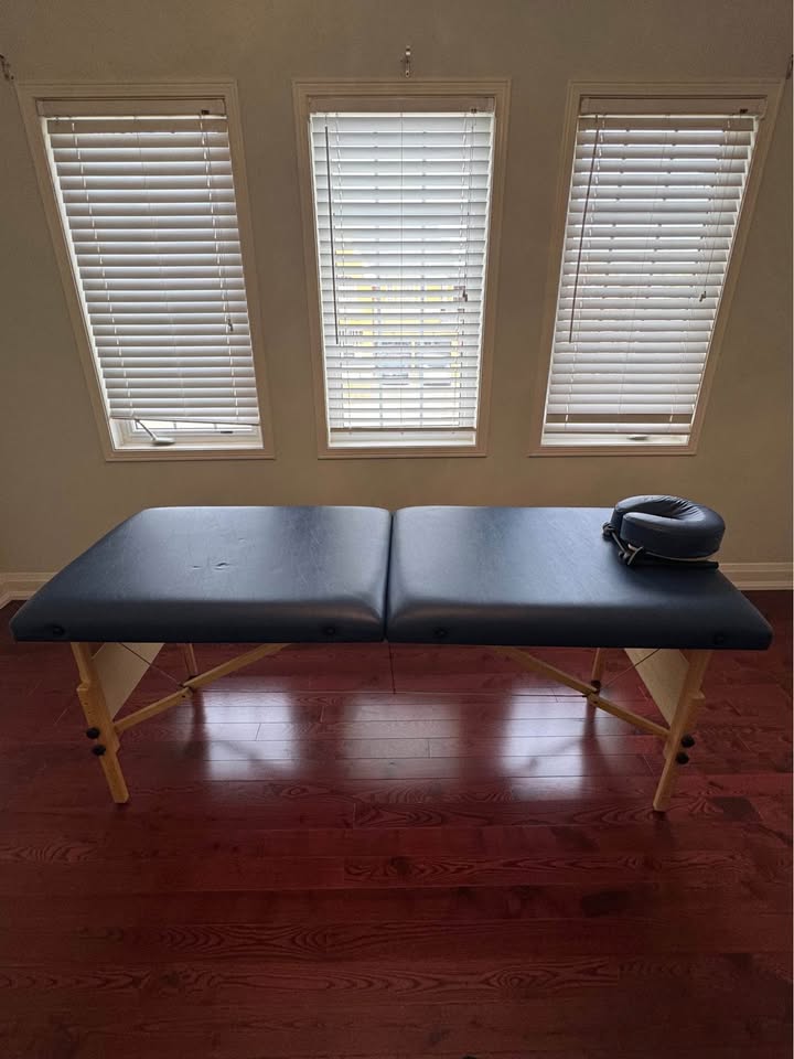 Massage Table - photo 4