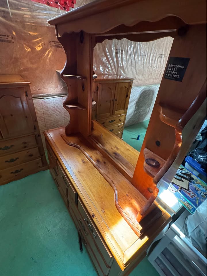 Dresser & Chest - photo 2