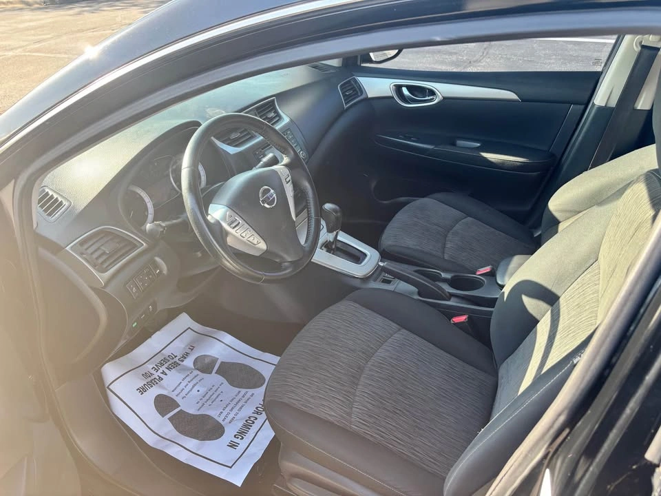 2015 Nissan Sentra SV Sedan 4D - photo 5