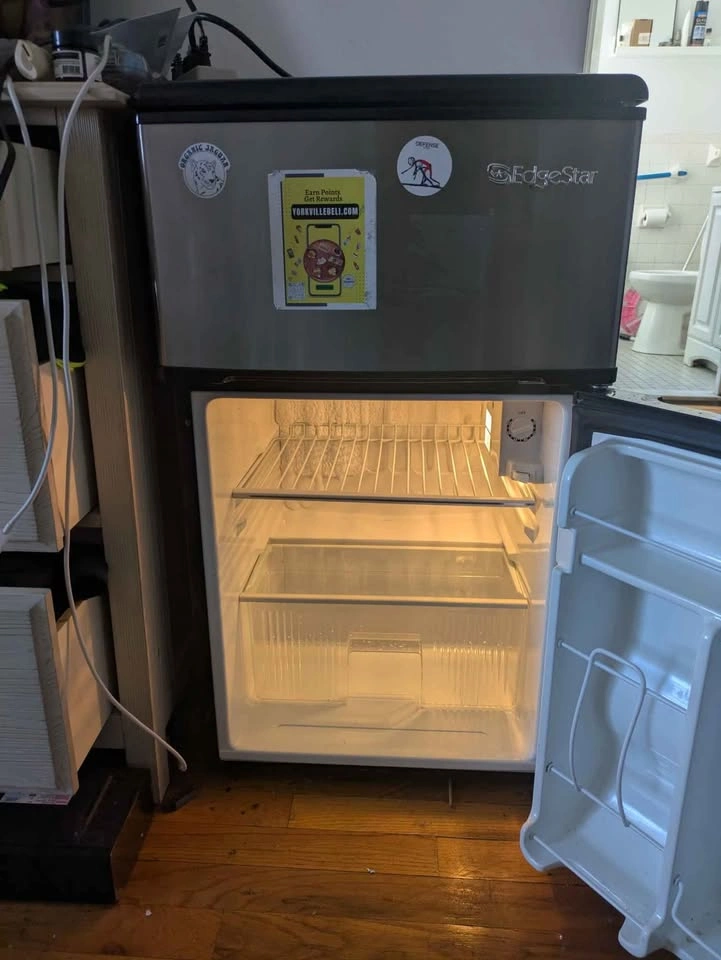 Mini Edgestar Refrigerator - photo 5