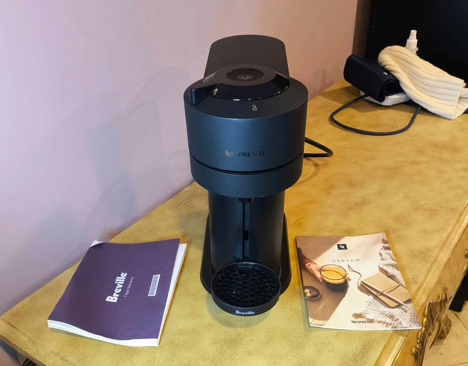 Nespresso Vertuo Next Black - Great condition - photo 3