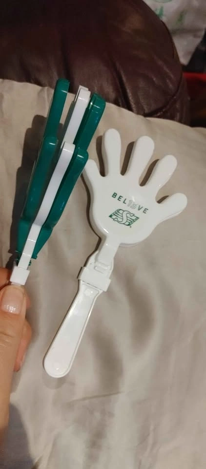Saskatchewan Roughriders Fans. 2 green and white hand clappers. - photo 2