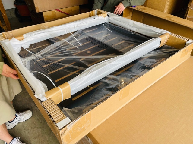 NEW IN BOX Threshold Henning Patio Dining Table - photo 5
