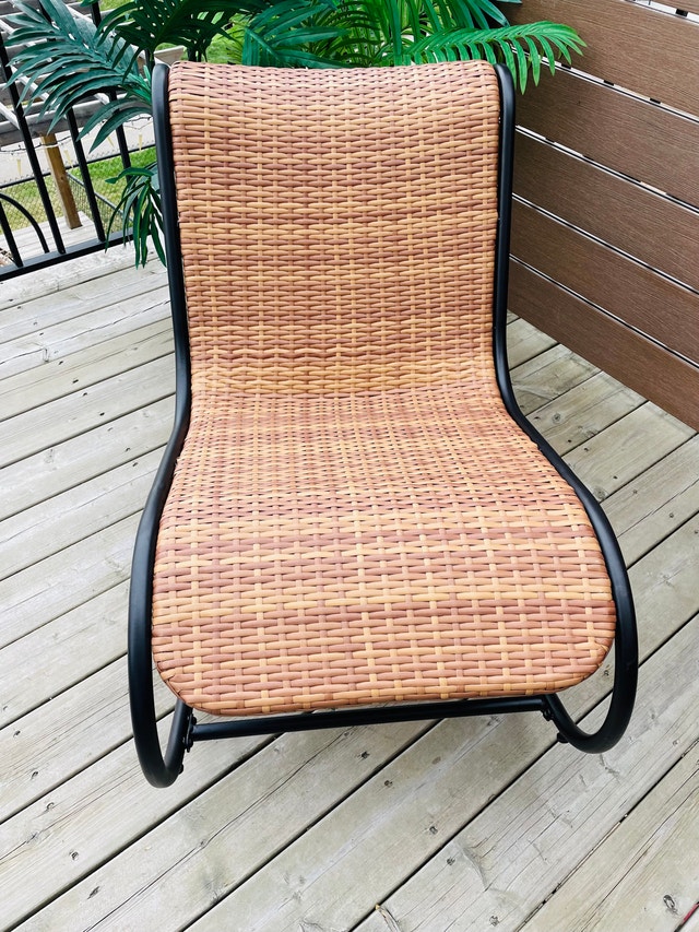 NEW IN BOX Threshold Wexler Wicker Rocking Chair - photo 2
