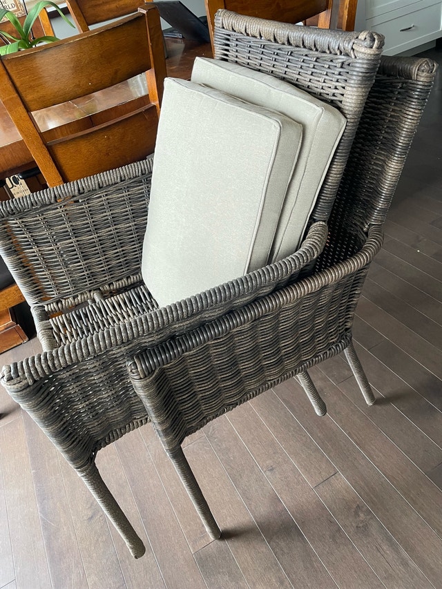 NEW IN BOX Threshold Monroe 2 Piece Patio Chairs - photo 2