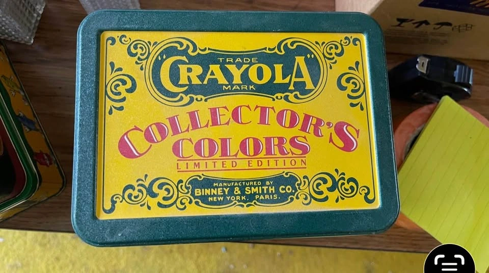 Collectible Crayola tins from the 90s - photo 2