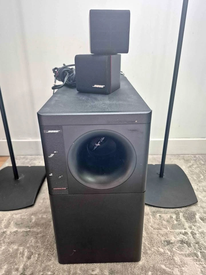 Bose speaker with wirings