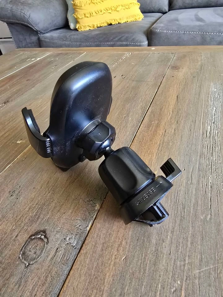 MIRACASE Car Phone Mount - photo 3