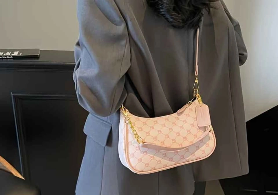 Brand new pink luxury shoulder/crossbody bag - photo 3