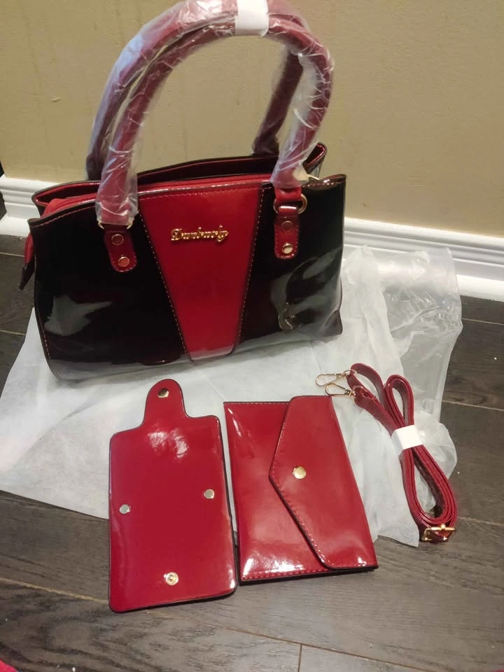 Brand new 3pc glossy red snake pattern handbag set - photo 2