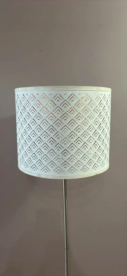 White Geometric Cut-Out Floor Lamp with Silver Pole - photo 2