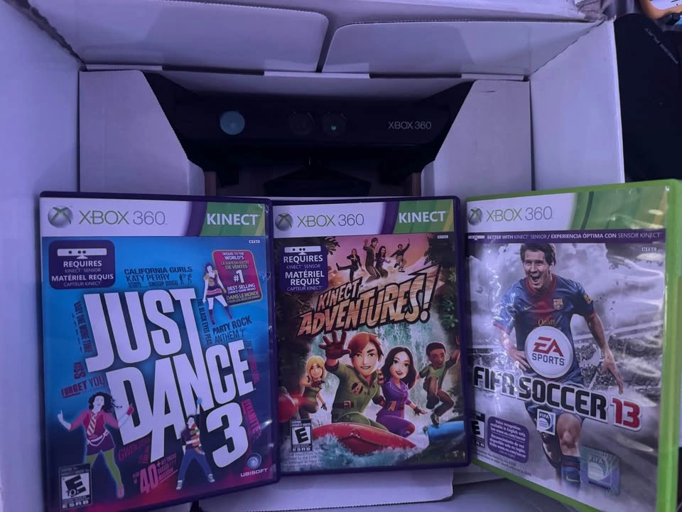 Xbox 360 Kinect Bundle – Games Included - photo 3