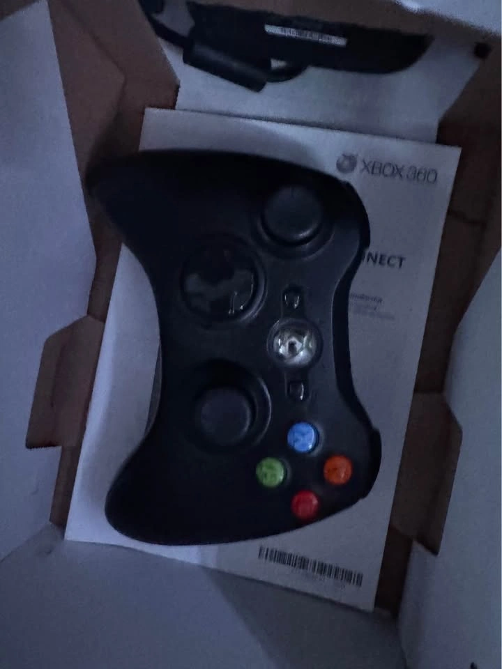 Xbox 360 Kinect Bundle – Games Included - photo 5