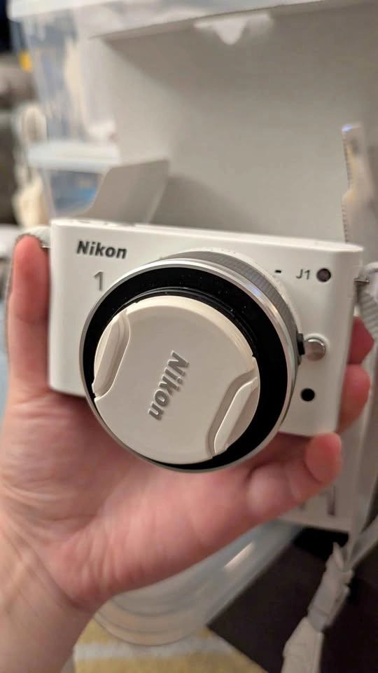 Nikon J1 Camera