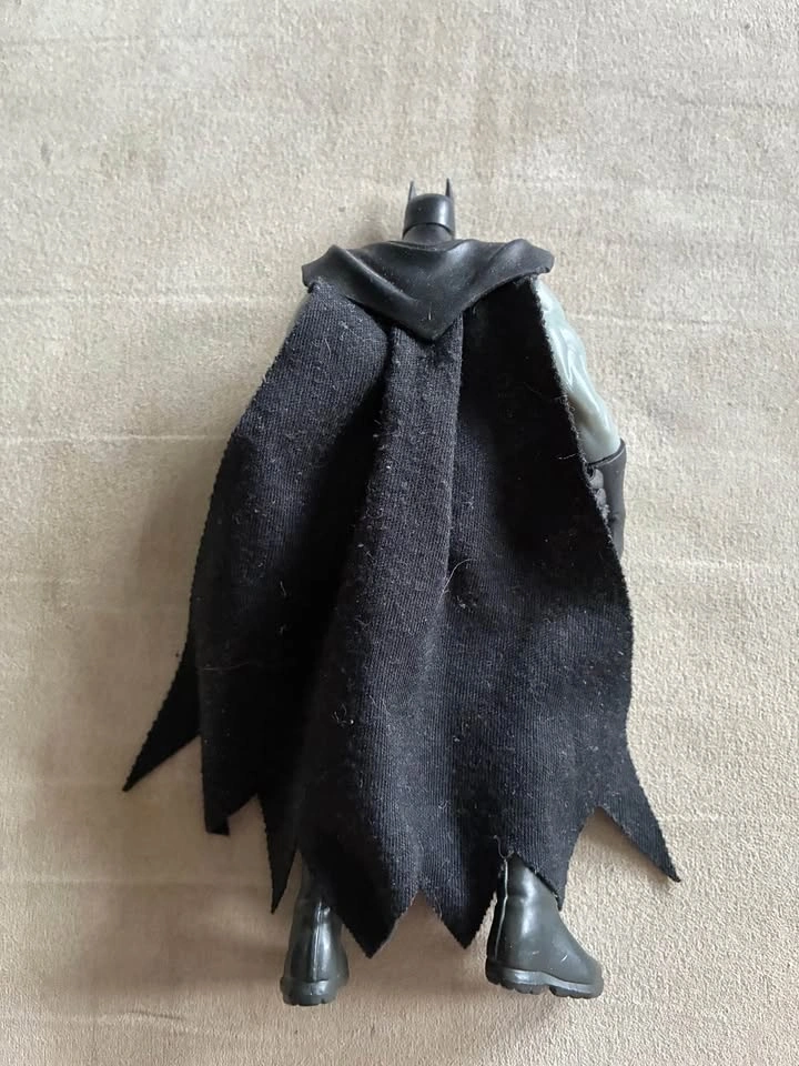 DC Direct Zipline Batman Action Figure - photo 2