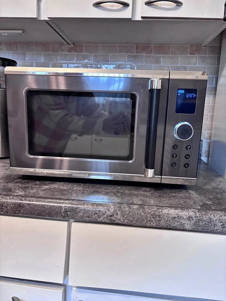 Paderno Microwave