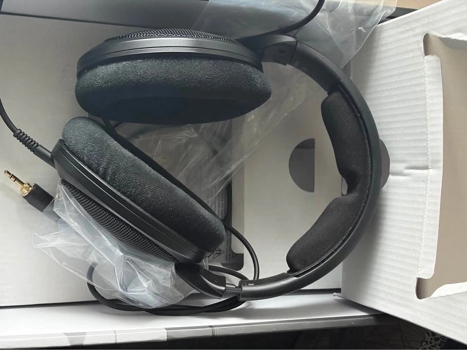 Sennheiser HD 560S Headphones - photo 3