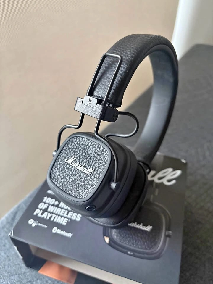 Marshall Major IV Wireless Headphones
