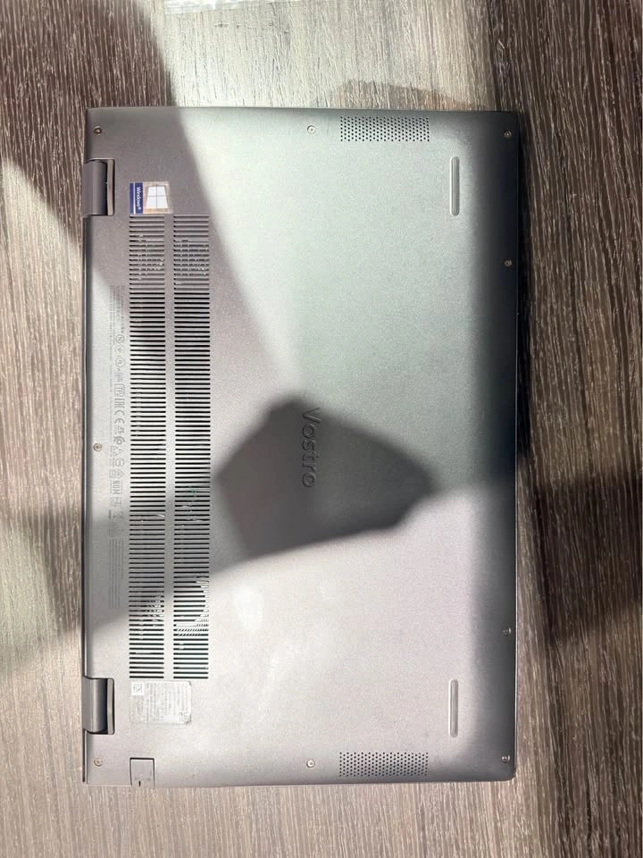 Dell Vostro 5502 Laptop - photo 2