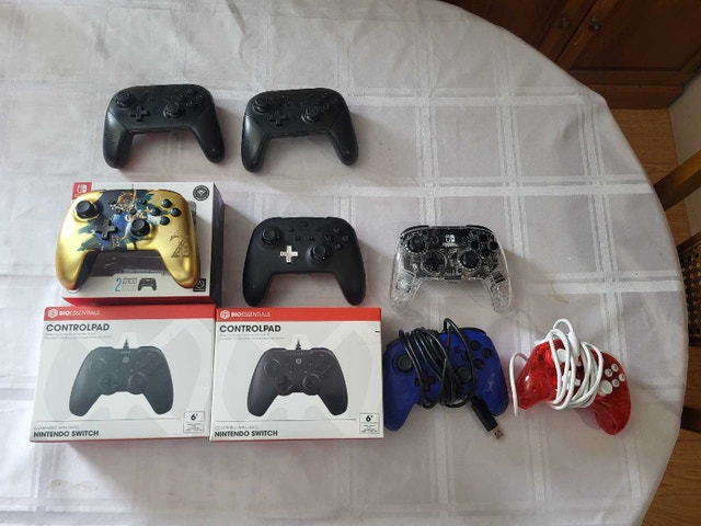Nintendo Switch Controllers