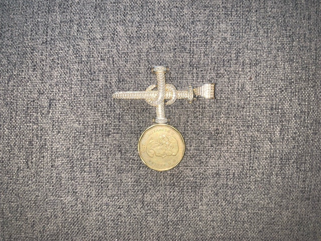 Cross pendant