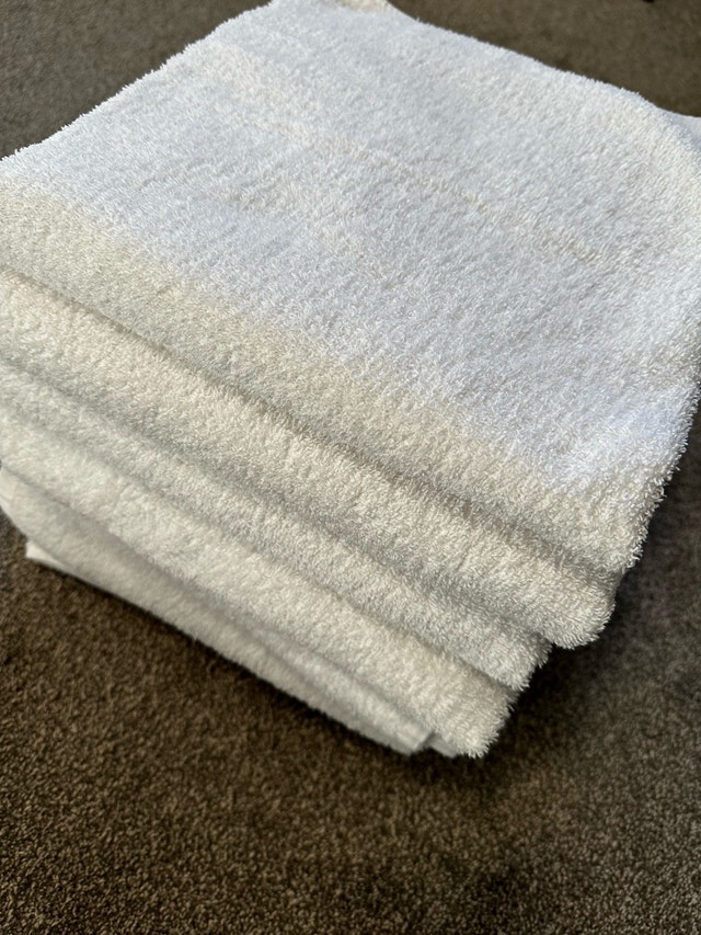 8 Bath Towels (24x52) - White - photo 2