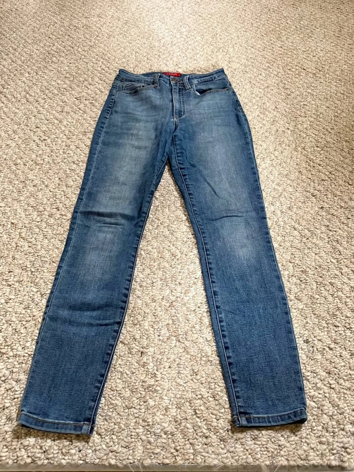 Guess Jeans