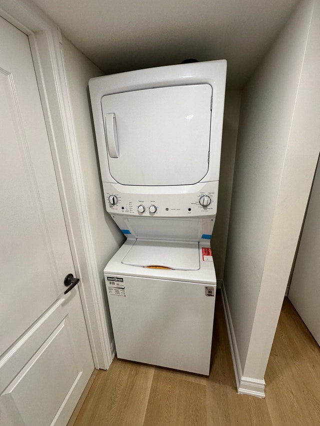 2 Room Basement for Rent in Churchill Meadows, Mississauga - photo 5