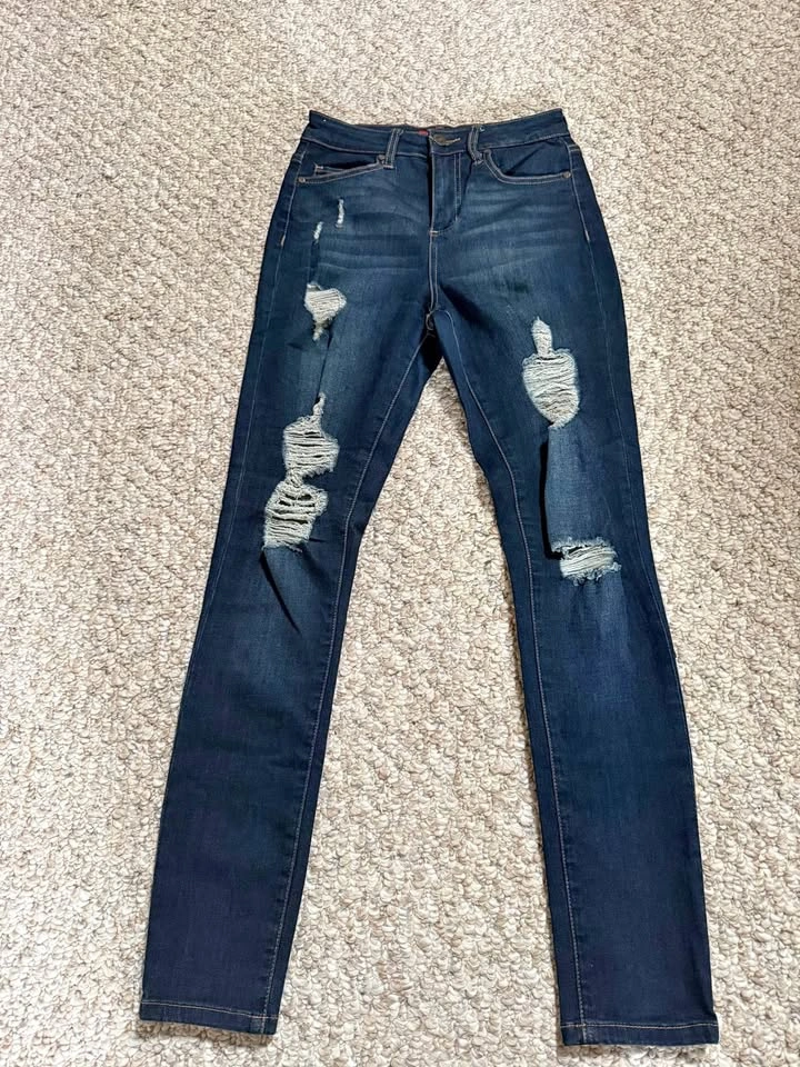Guess Ripped Jeans - Size 25