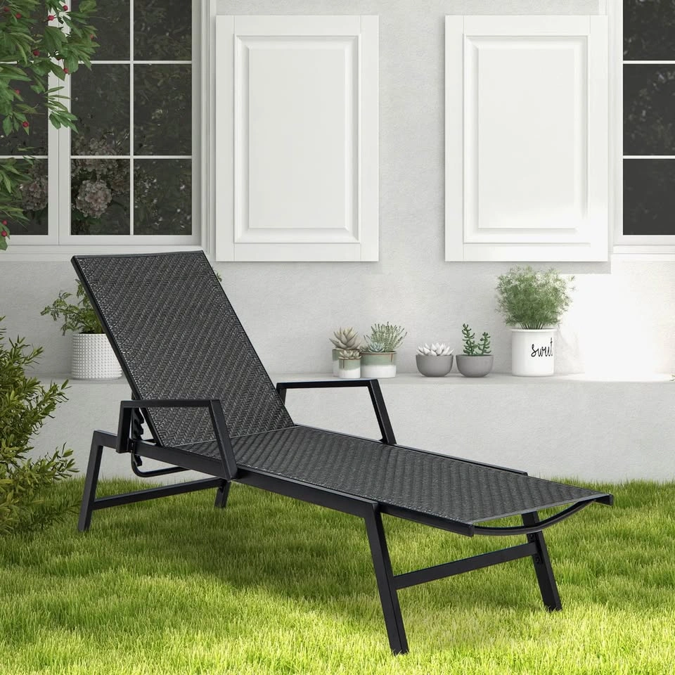 Looking for lounge chair metal preferably - photo 2