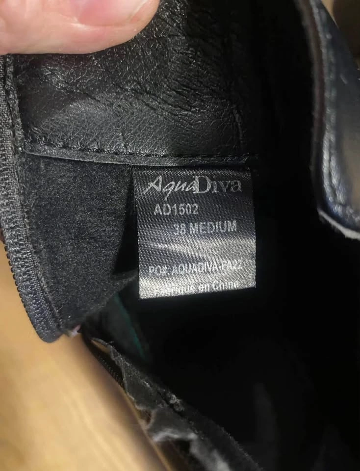 Aqua Diva Black Leather Water Resistant Ankle Boots - Size 8 - photo 4