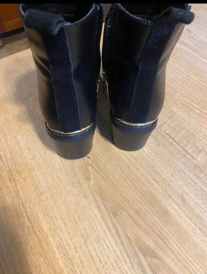 Aqua Diva Black Leather Water Resistant Ankle Boots - Size 8 - photo 5