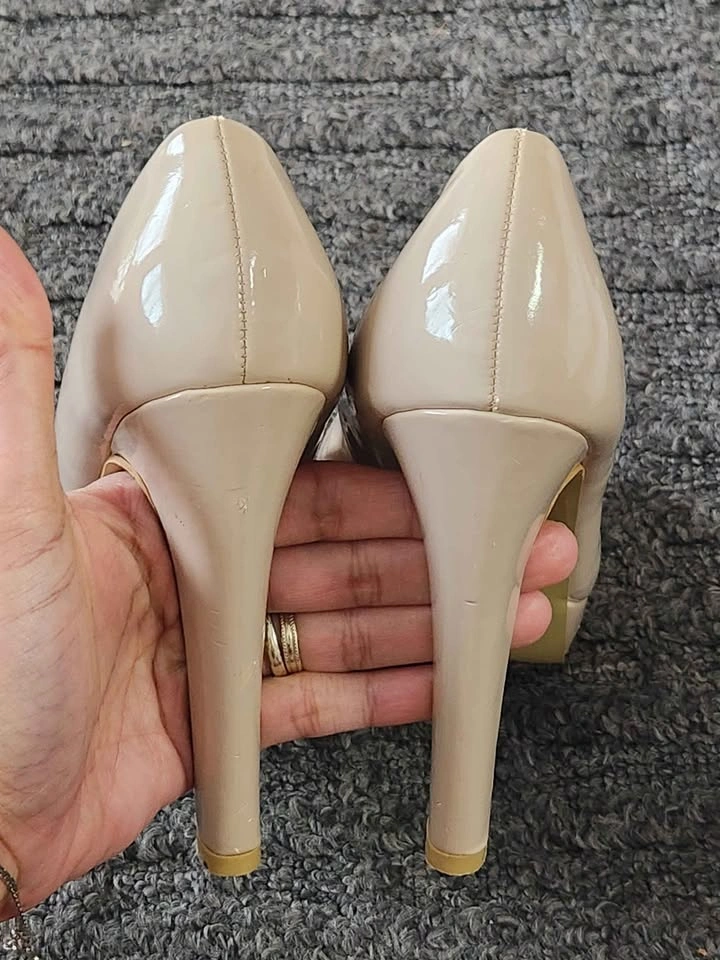 Beige/nude Pump Shoes size 6 - photo 4