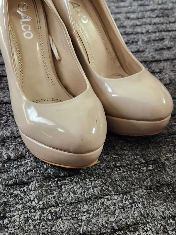 Beige/nude Pump Shoes size 6 - photo 5